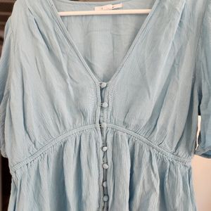 O'Neil women's medium top